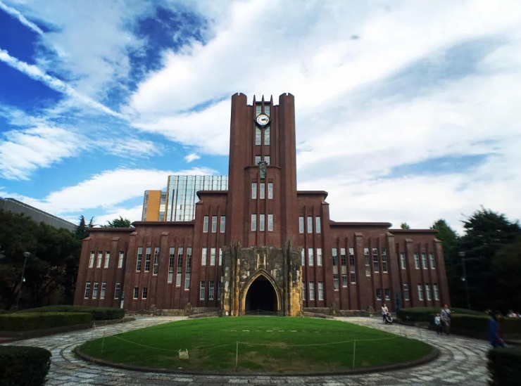 西安日语培训 | 梦想之巅：日本留学生心中的 7 大名校！